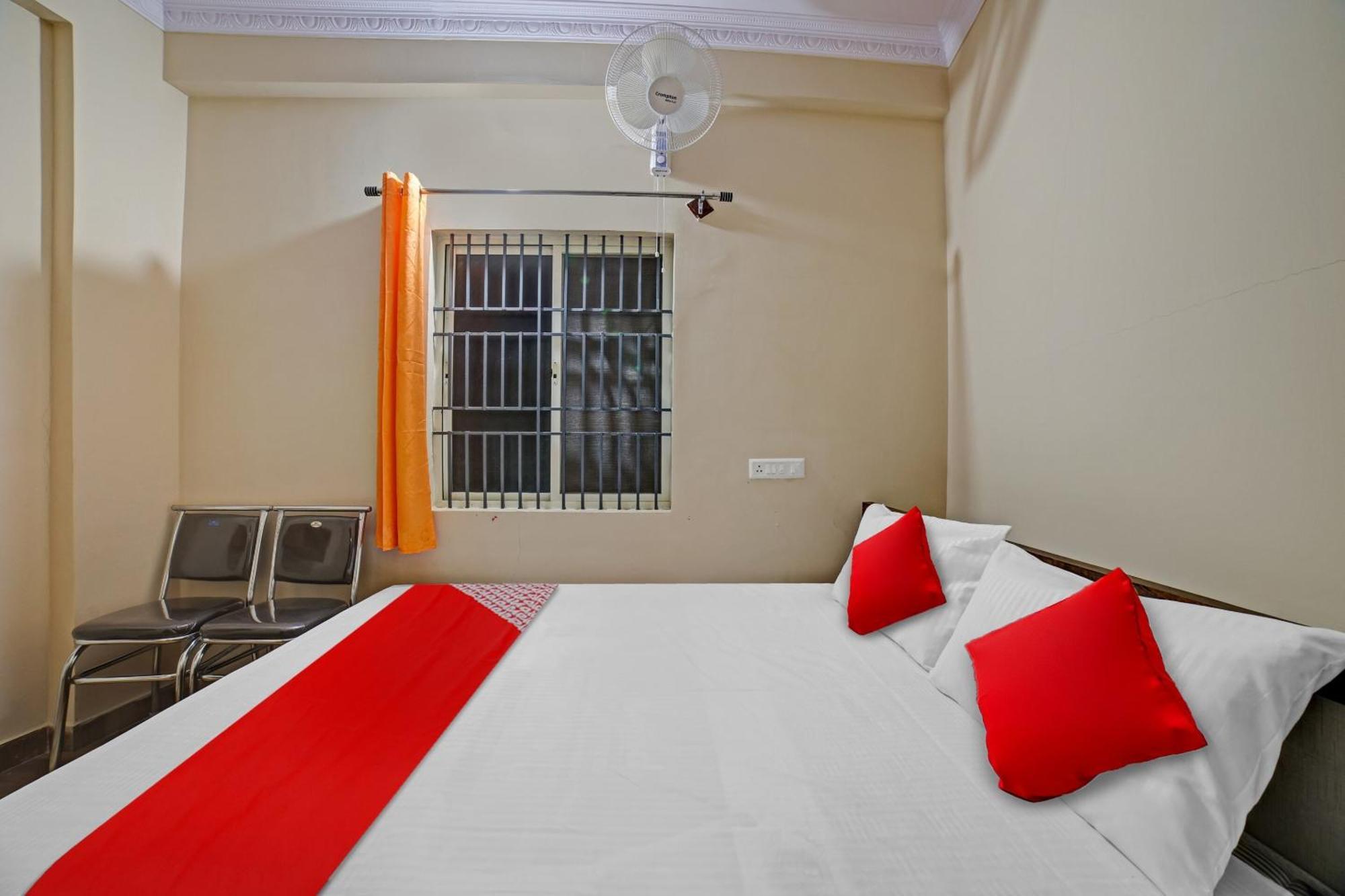 Spot On 81074 Sk Lodge بنغالور المظهر الخارجي الصورة